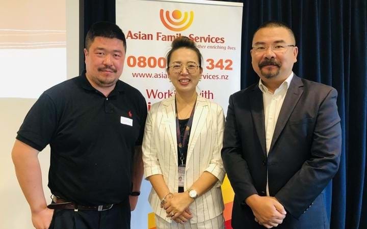 Bo Ning (left) and Kelly Feng from Asian Family Services and Dr Andrew Zhu (right) of Trace Research. Photo: Supplied